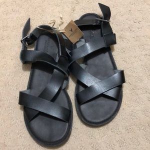 American Eagle Outfitters sandals